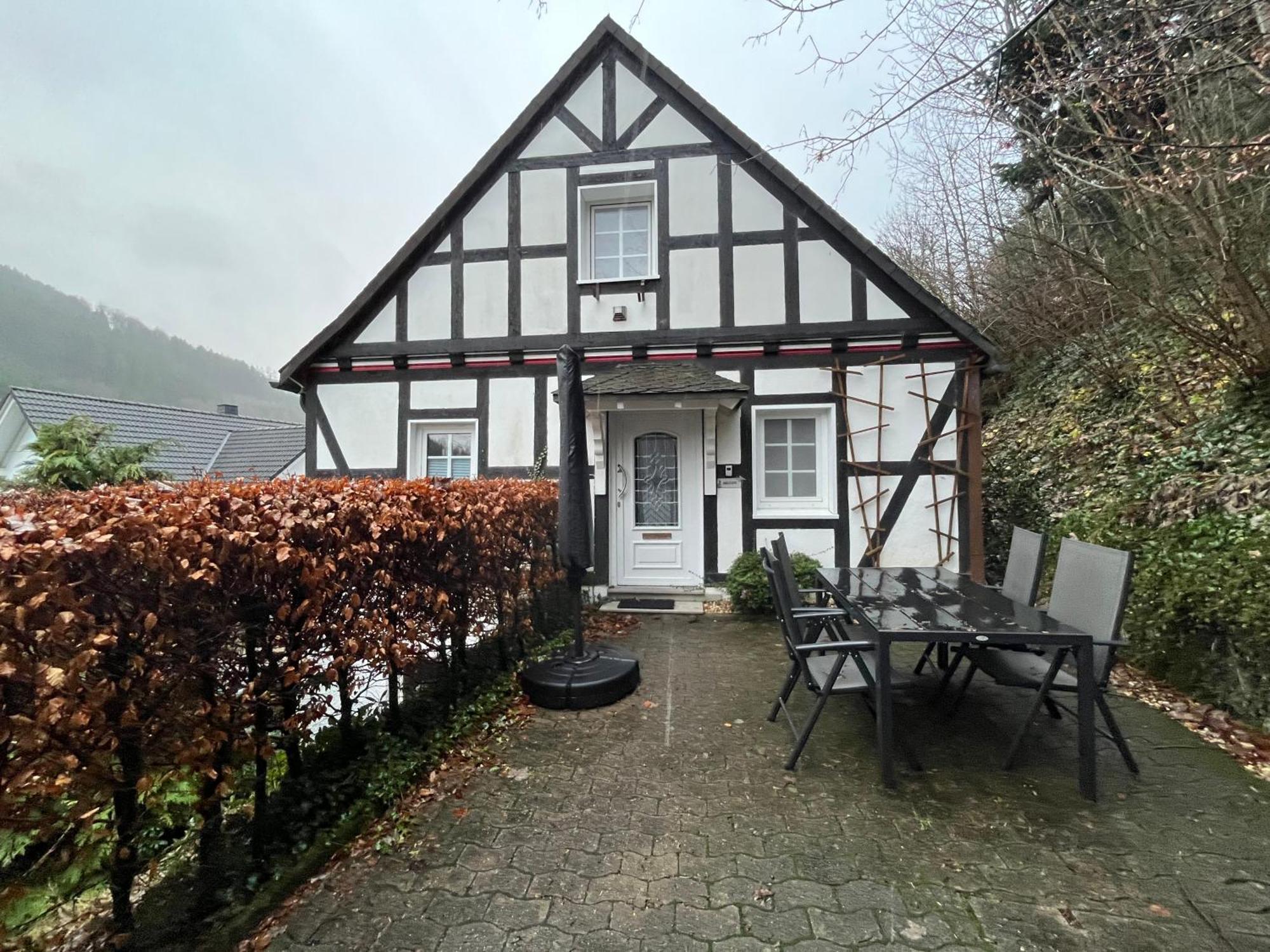 Schmallenberger Ferienhaus Экстерьер фото